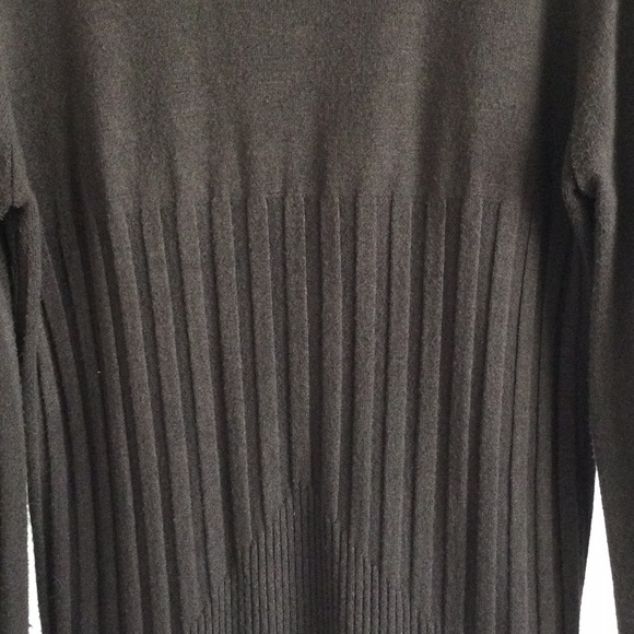Mossimo Brown Sweater Size Medium - Picture 7 of 8